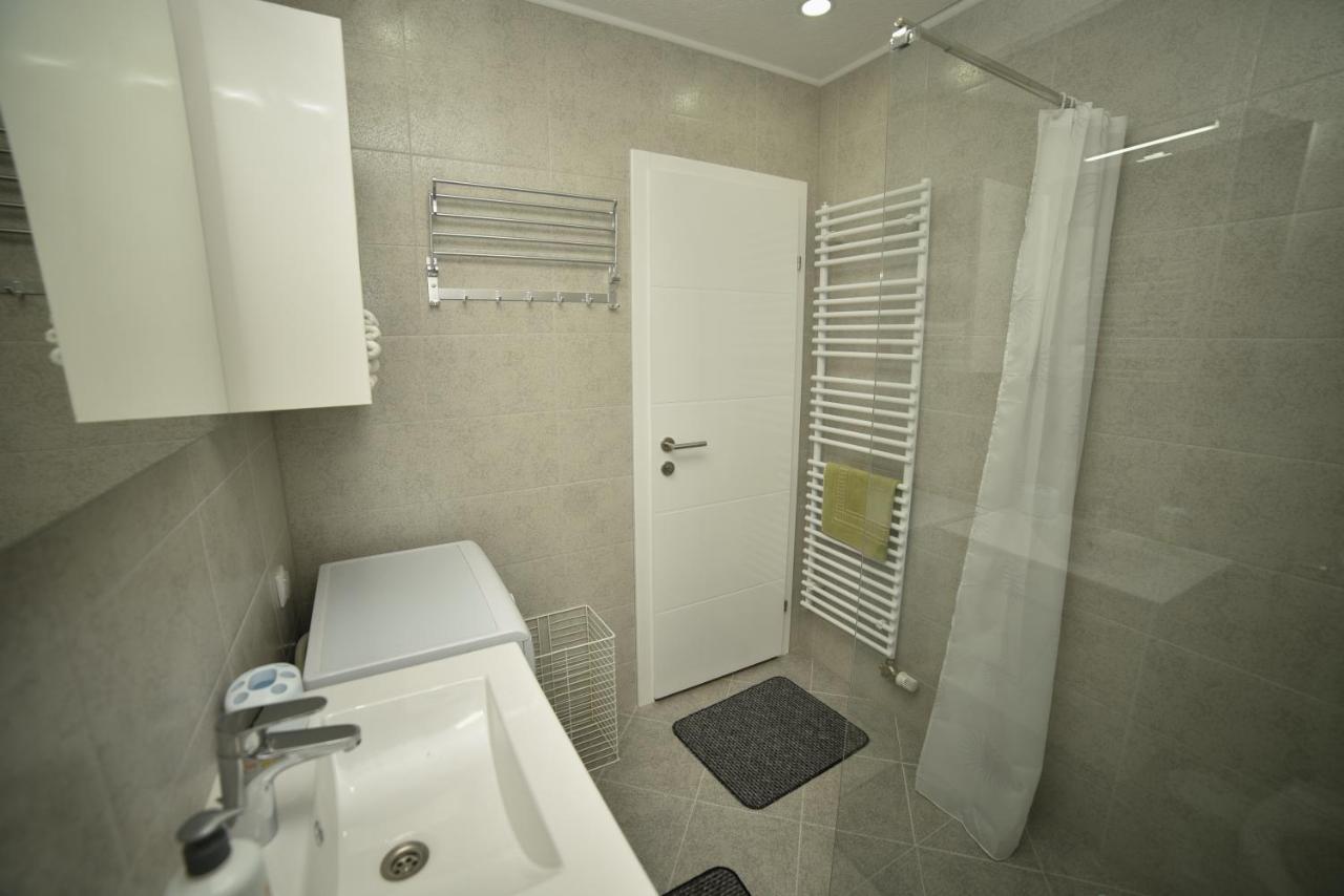 Apartman Slatki Dom 1 サラエヴォ エクステリア 写真